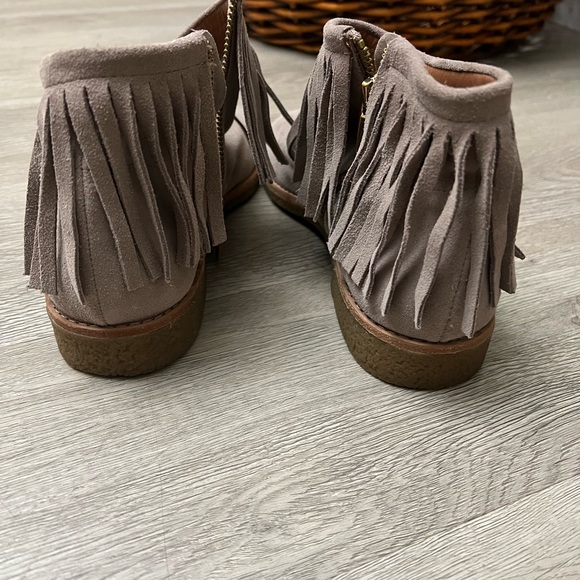 Kate Spade Betsie suede fringe boot, women’s size 8.5 - Picture 8 of 9